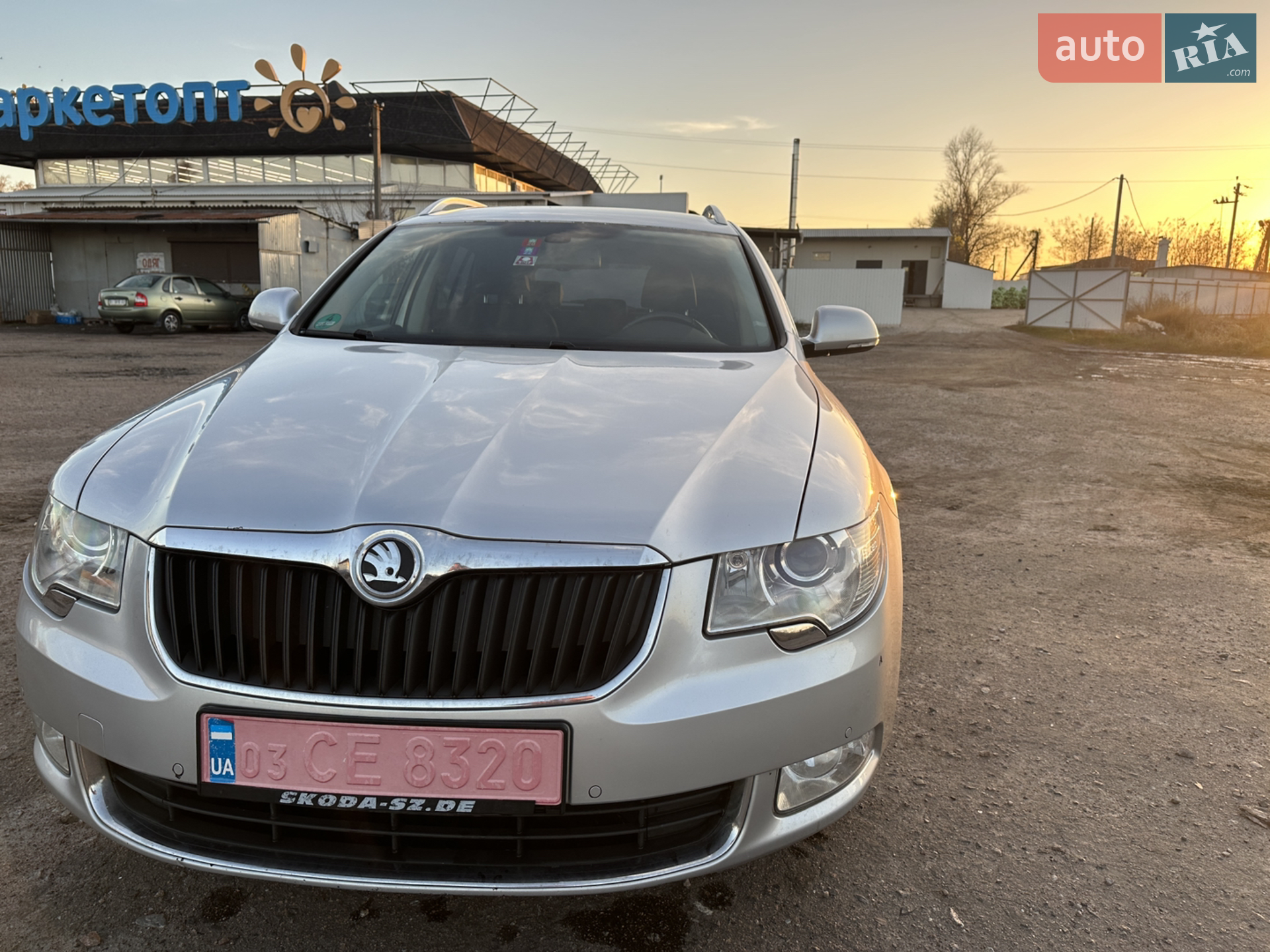 2010 Skoda Superb - мініатюра 14