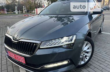 Универсал Skoda Superb 2019 в Луцке