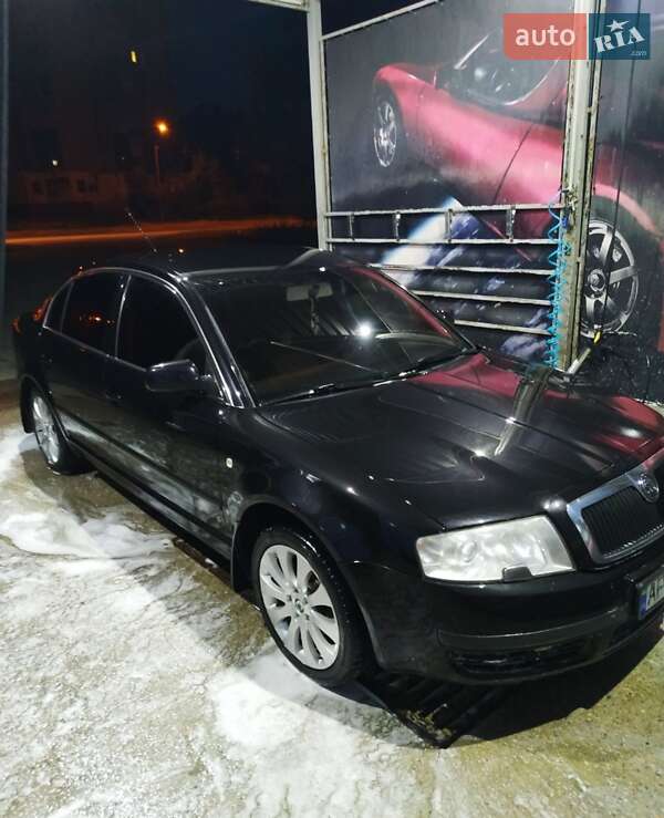Ліфтбек Skoda Superb 2005 в Запоріжжі