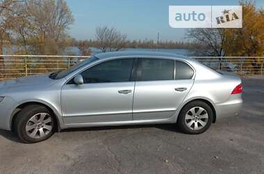 Лифтбек Skoda Superb 2011 в Покровске