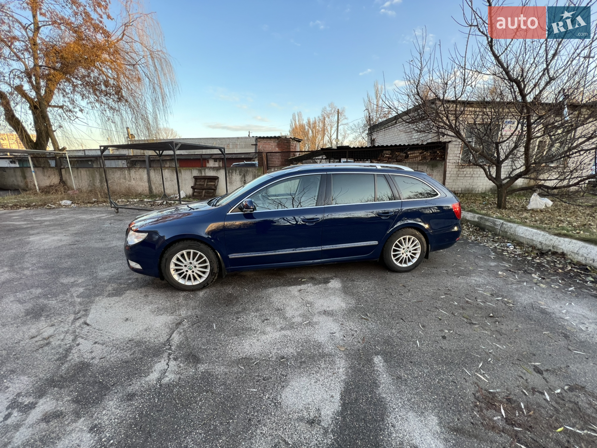 2011 Skoda Superb - мініатюра 6