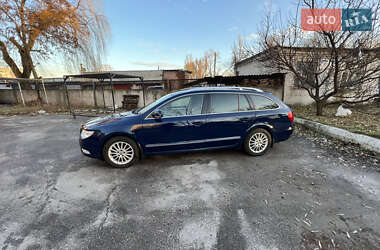 Универсал Skoda Superb 2011 в 