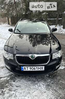 Универсал Skoda Superb 2011 в Калуше