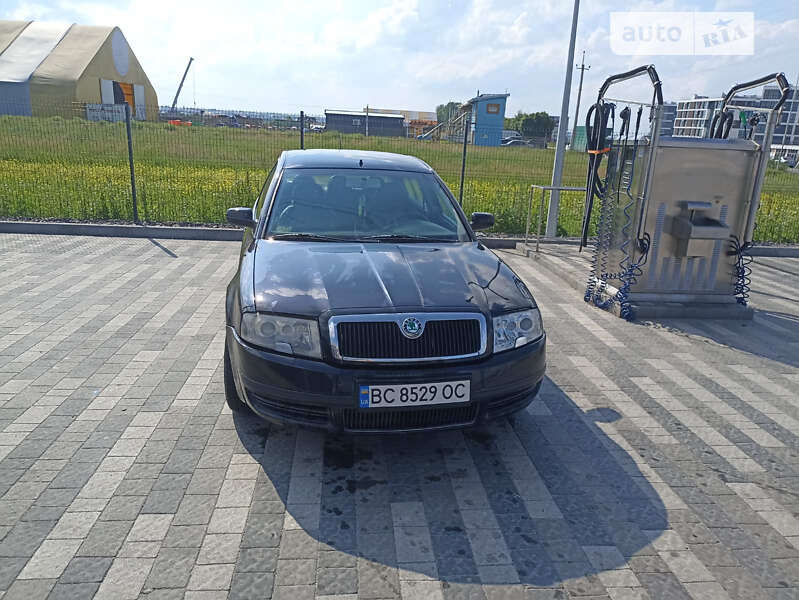 Лифтбек Skoda Superb 2005 в Львове