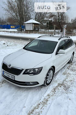 Универсал Skoda Superb 2014 в Броварах