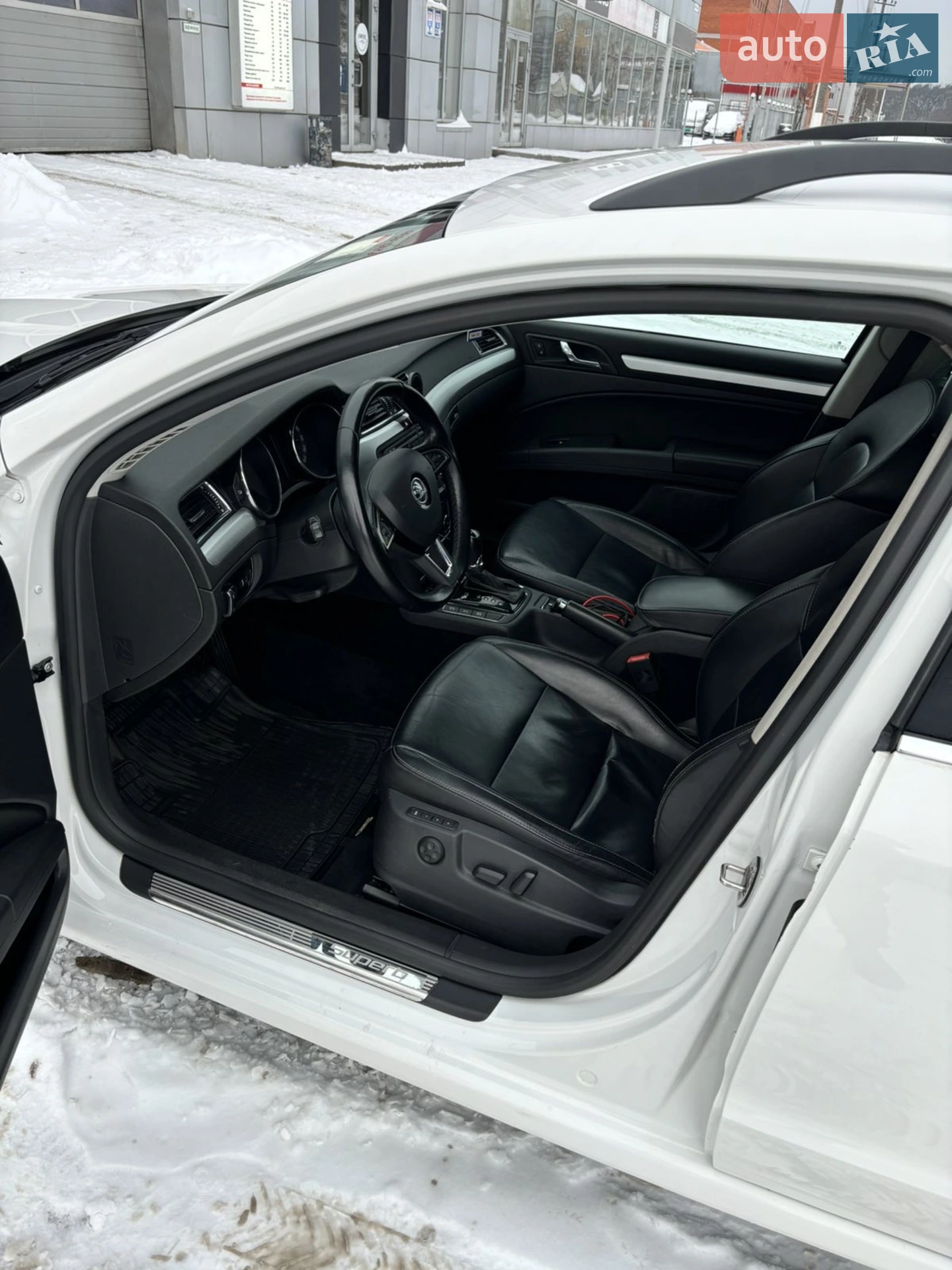 2014 Skoda Superb - мініатюра 16