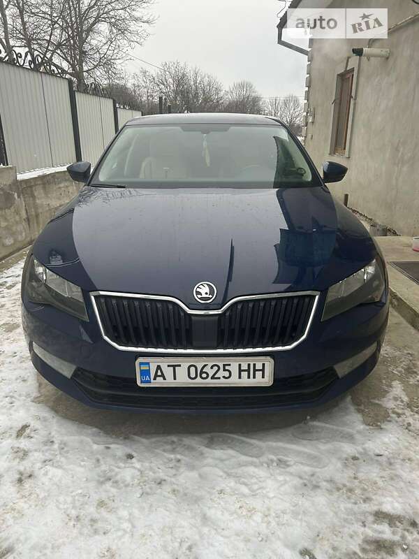 Ліфтбек Skoda Superb 2017 в Снятині