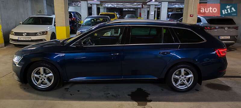 Универсал Skoda Superb 2019 в Львове