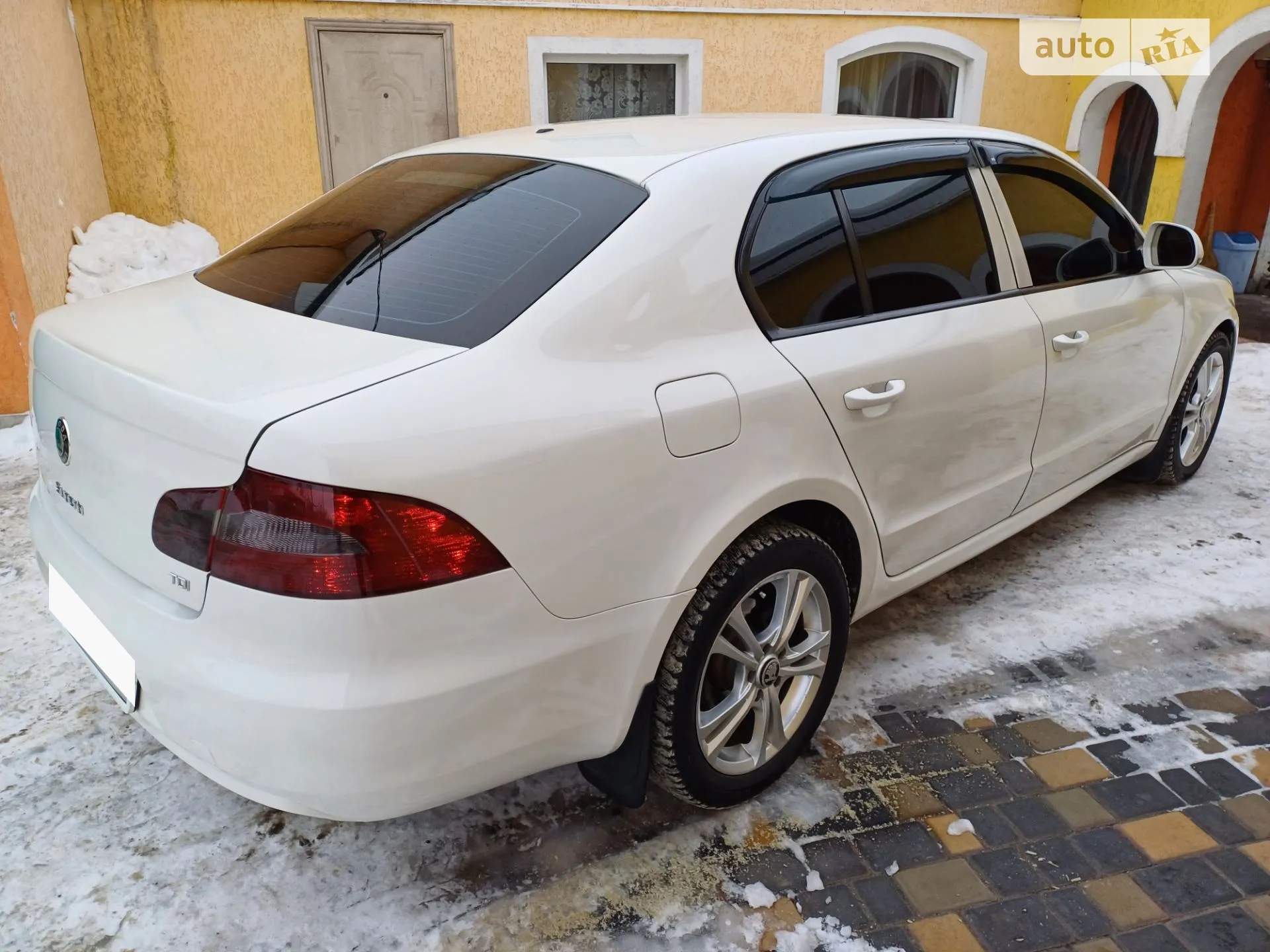 2012 Skoda Superb - мініатюра 3