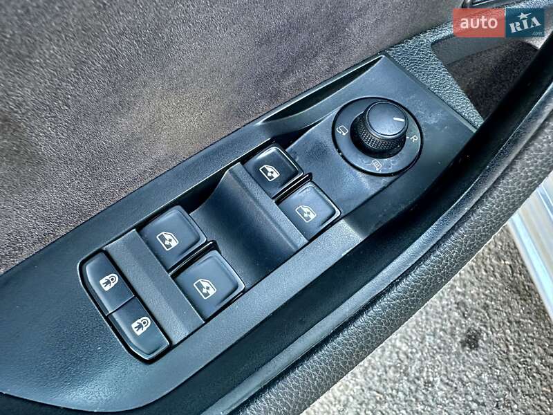 Универсал Skoda Superb 2021 в Одессе