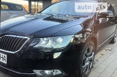 Лифтбек Skoda Superb 2014 в Ужгороде