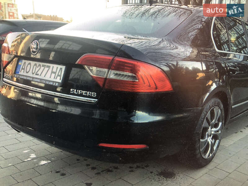Лифтбек Skoda Superb 2014 в Ужгороде