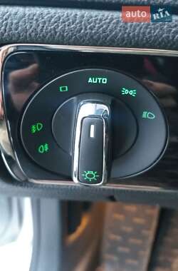 Лифтбек Skoda Superb 2013 в 