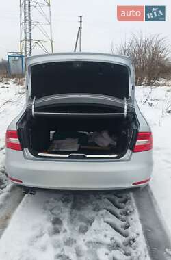 Лифтбек Skoda Superb 2013 в 