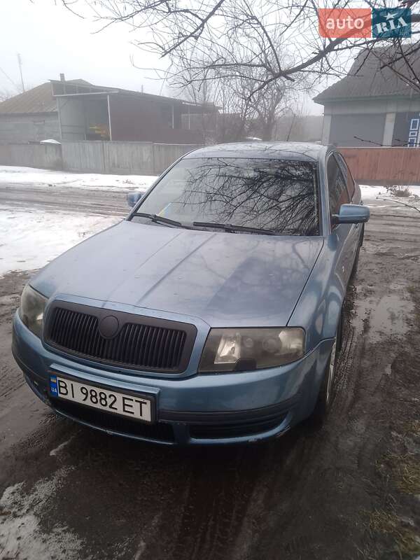 Ліфтбек Skoda Superb 2004 в Сумах