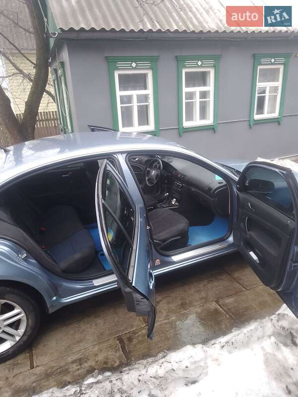 Ліфтбек Skoda Superb 2004 в Сумах