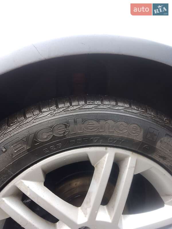 Ліфтбек Skoda Superb 2004 в Сумах