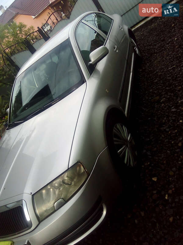 Лифтбек Skoda Superb 2003 в Хусте