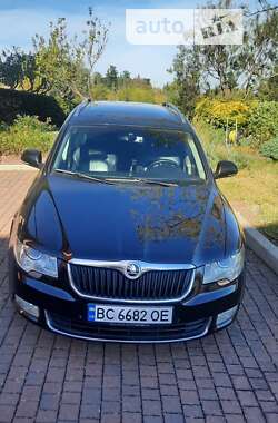 Универсал Skoda Superb 2011 в Львове