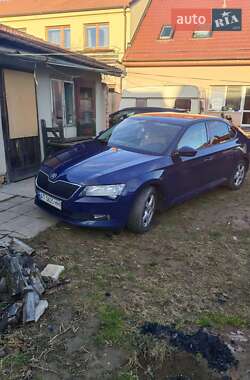 Ліфтбек Skoda Superb 2017 в Снятині