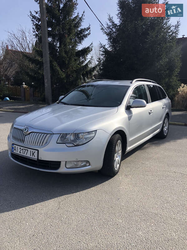 Skoda Superb 2011