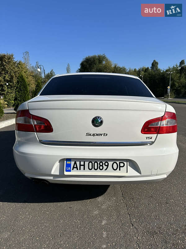 Ліфтбек Skoda Superb 2011 в Кам'янському