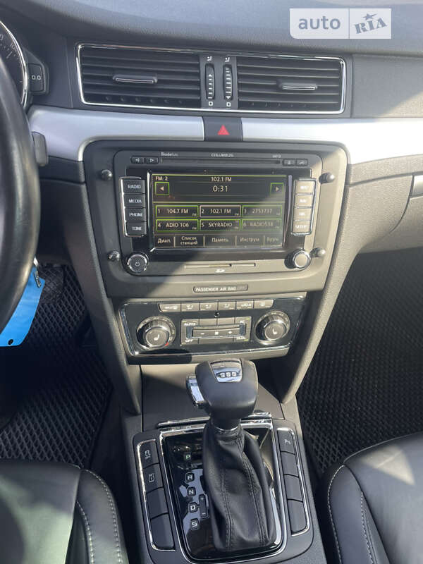 Універсал Skoda Superb 2012 в Львові фото 12 Універсал Skoda Superb 2012 в Львові