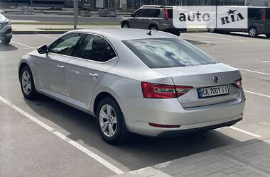 Ліфтбек Skoda Superb 2019 в Києві