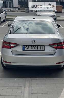 Лифтбек Skoda Superb 2019 в Киеве