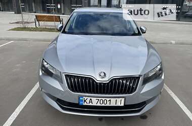 Лифтбек Skoda Superb 2019 в Киеве