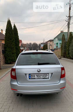 Універсал Skoda Superb 2012 в Хмельницькому