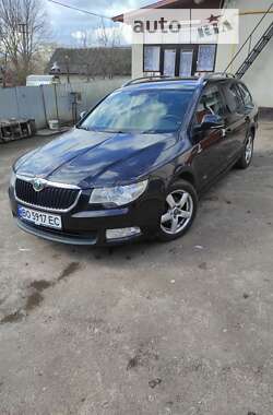 Skoda Superb 2011