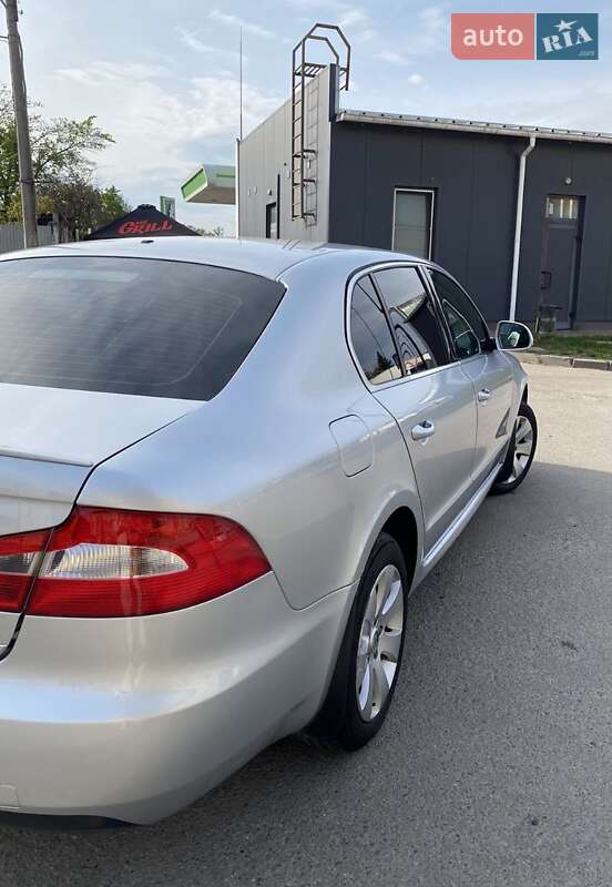 Лифтбек Skoda Superb 2012 в Ивано-Франковске фото 3 Лифтбек Skoda Superb 2012 в Ивано-Франковске