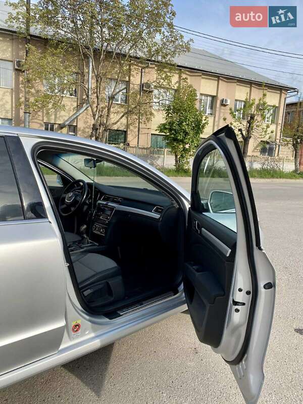 Лифтбек Skoda Superb 2012 в Ивано-Франковске фото 7 Лифтбек Skoda Superb 2012 в Ивано-Франковске