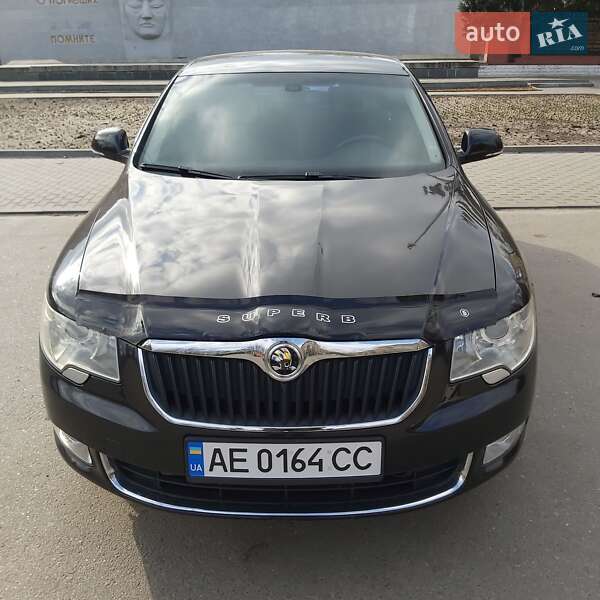 Ліфтбек Skoda Superb 2012 в Дніпрі