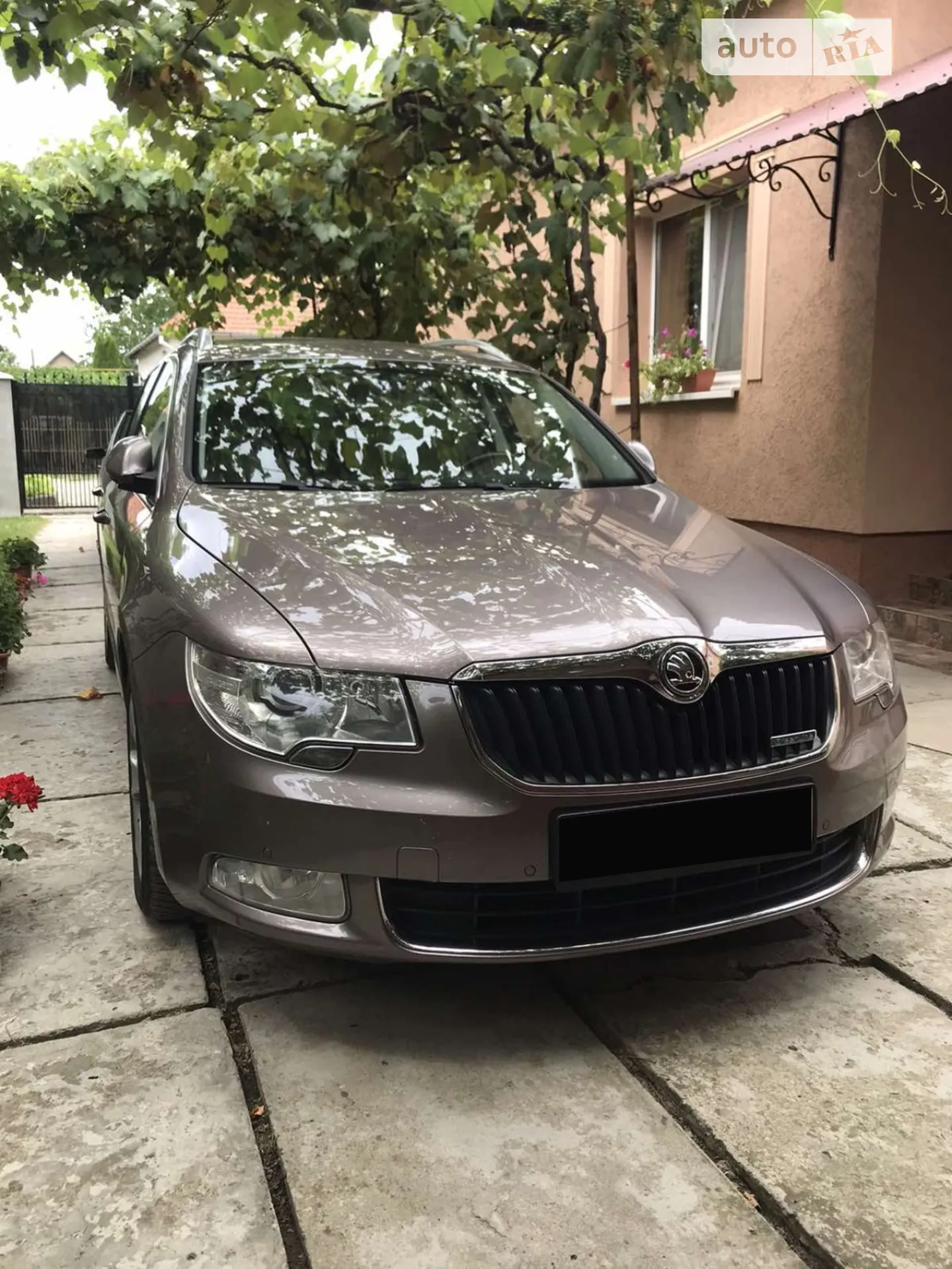 2010 Skoda Superb - мініатюра 21