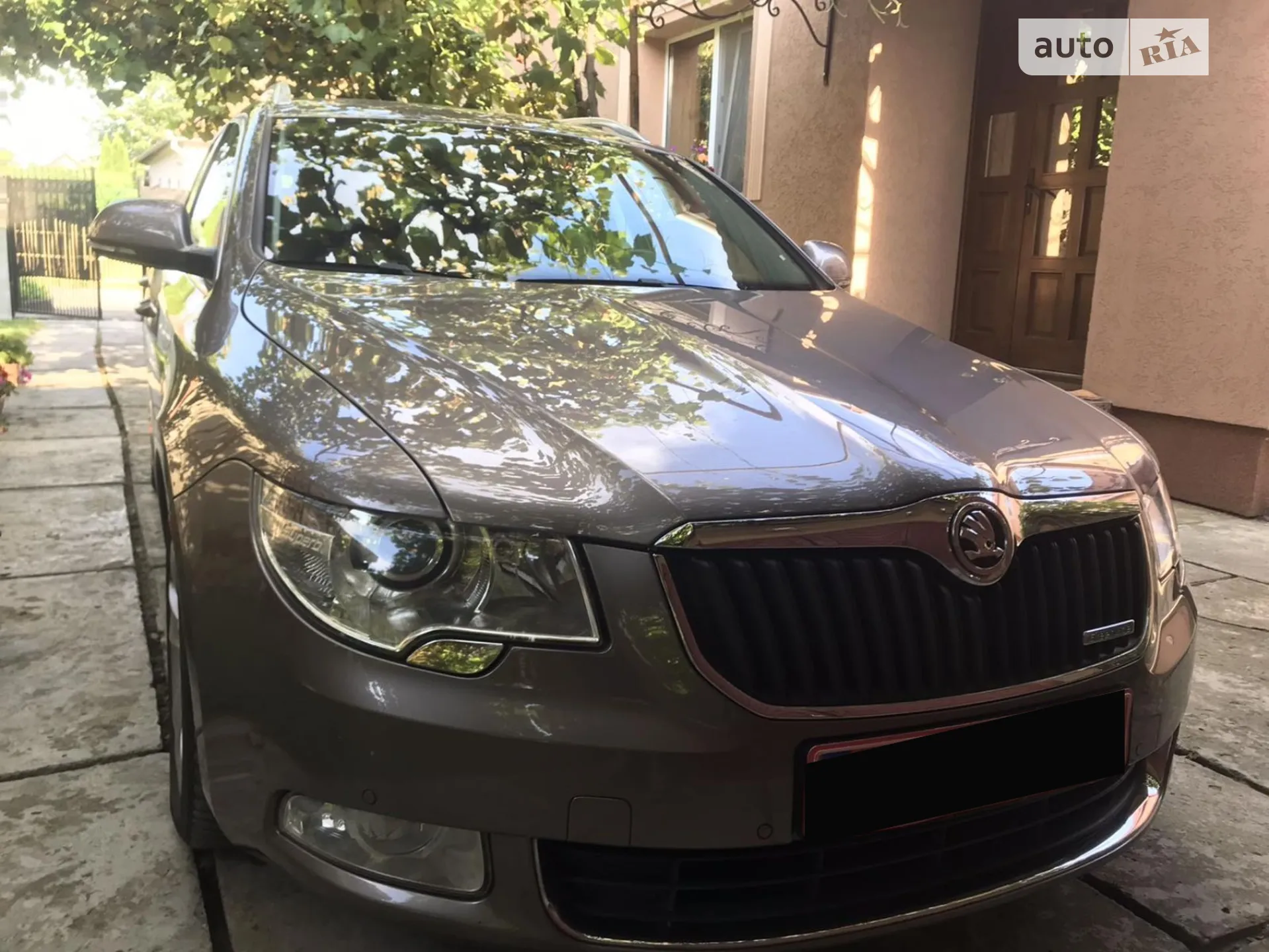 2010 Skoda Superb - мініатюра 22