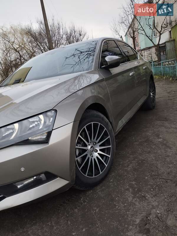Skoda Superb 2016