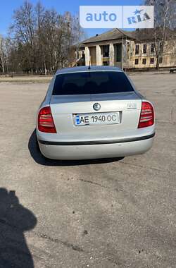 Ліфтбек Skoda Superb 2006 в Києві