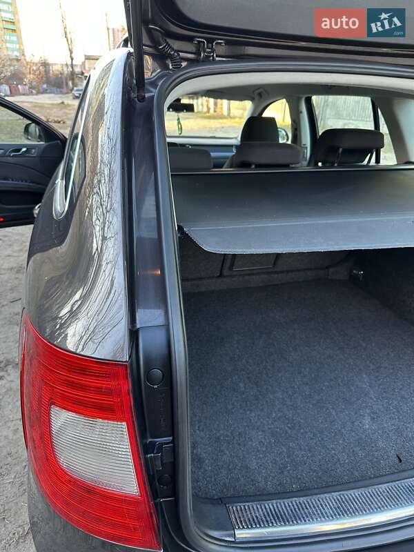 Универсал Skoda Superb 2010 в Киеве