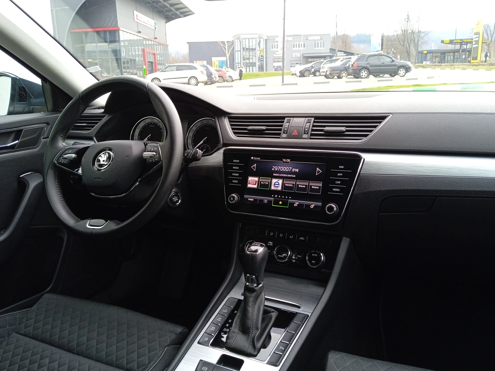 2020 Skoda Superb - мініатюра 41