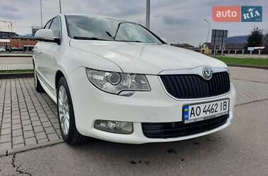 Skoda Superb 2011