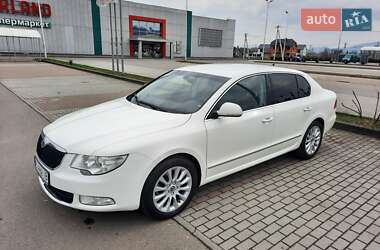 Skoda Superb 2011