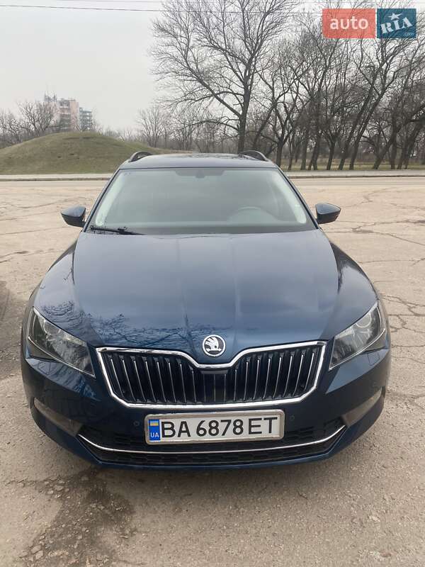 Универсал Skoda Superb 2017 в Кропивницком