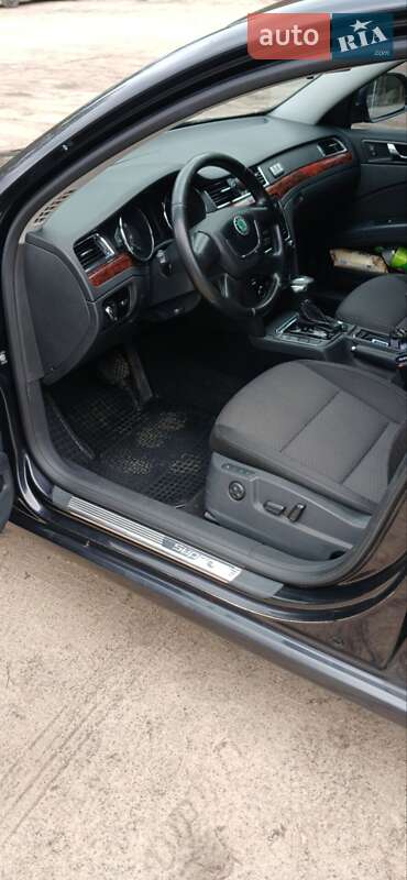 Лифтбек Skoda Superb 2012 в Черкассах