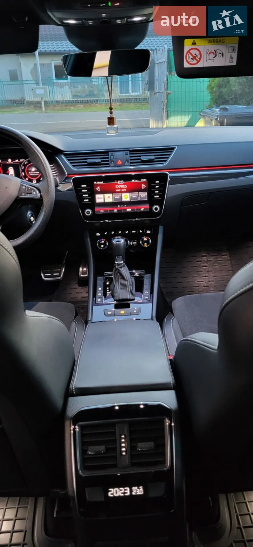 2019 Skoda Superb - мініатюра 13