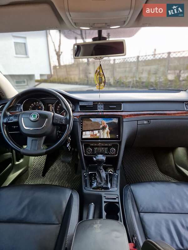Лифтбек Skoda Superb 2009 в Сторожинце