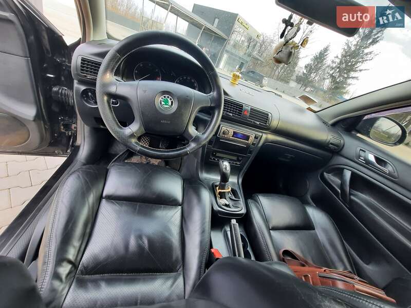 Лифтбек Skoda Superb 2006 в Черновцах