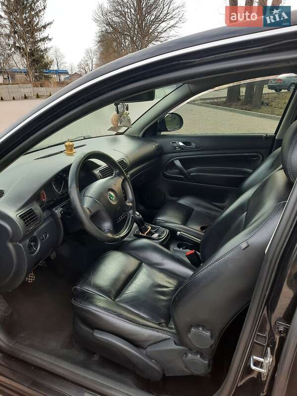Лифтбек Skoda Superb 2006 в Черновцах
