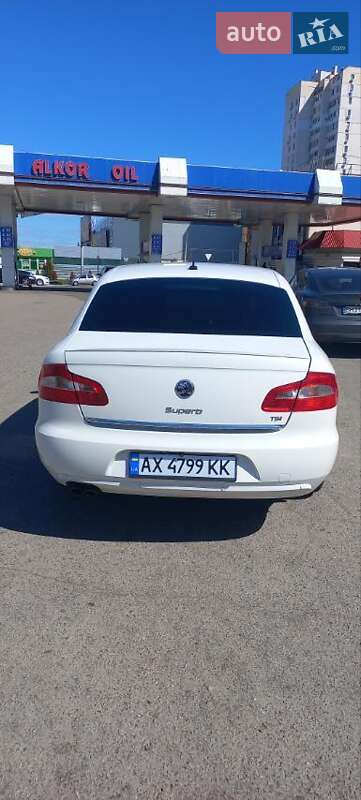 Лифтбек Skoda Superb 2010 в Одессе